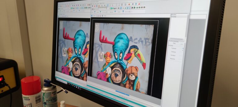 Monitor wyświetlający program do skanowania obrazów